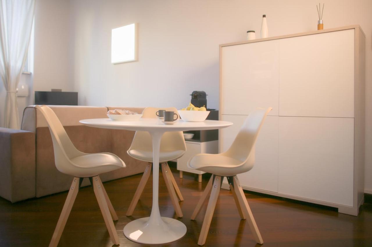 Bnbutler - Bergonzoli - Modern And Bright Near Station Lejlighed Milano