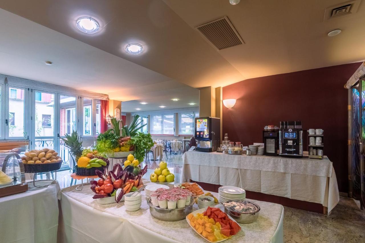 Sunflower Hotel 4*