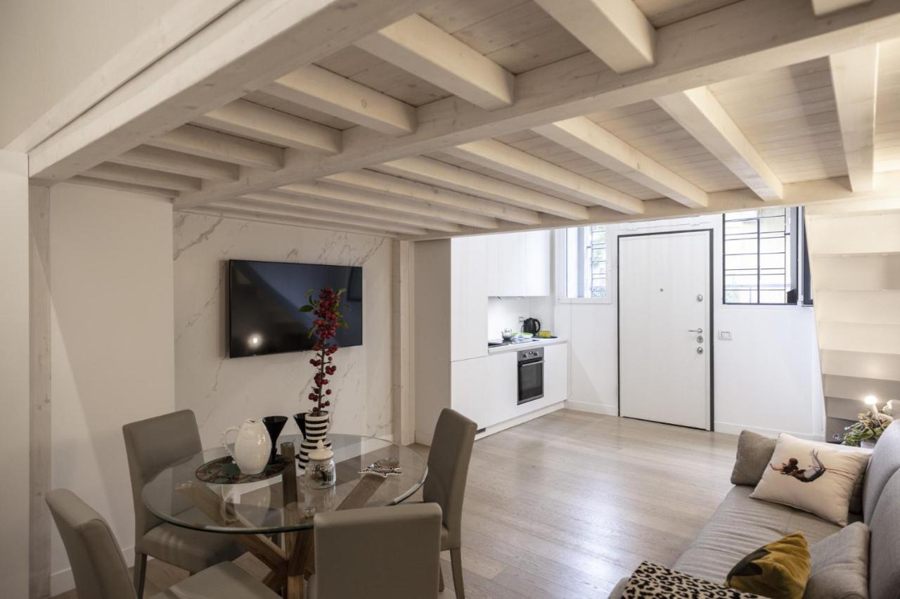 Minimal Loft In Centro A Appartamento *