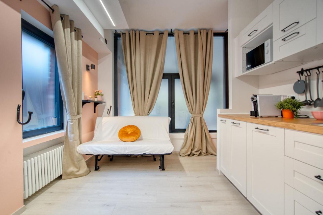Apartment Suzzani 273 *