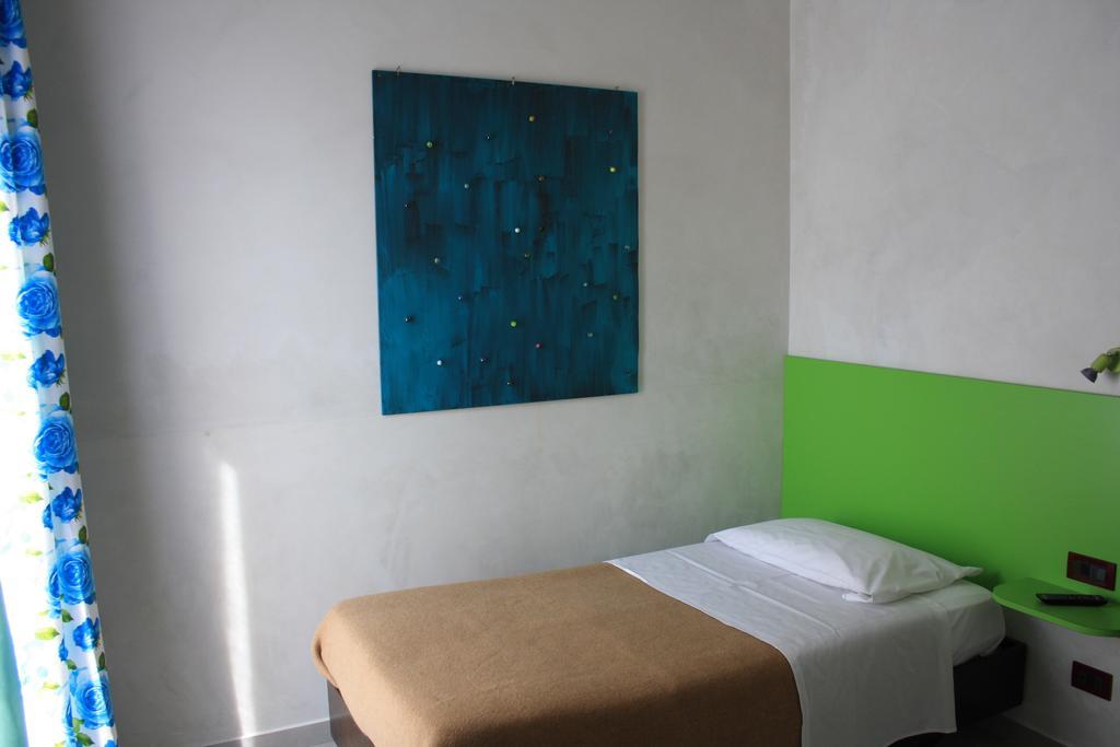 38 Hotel 3*