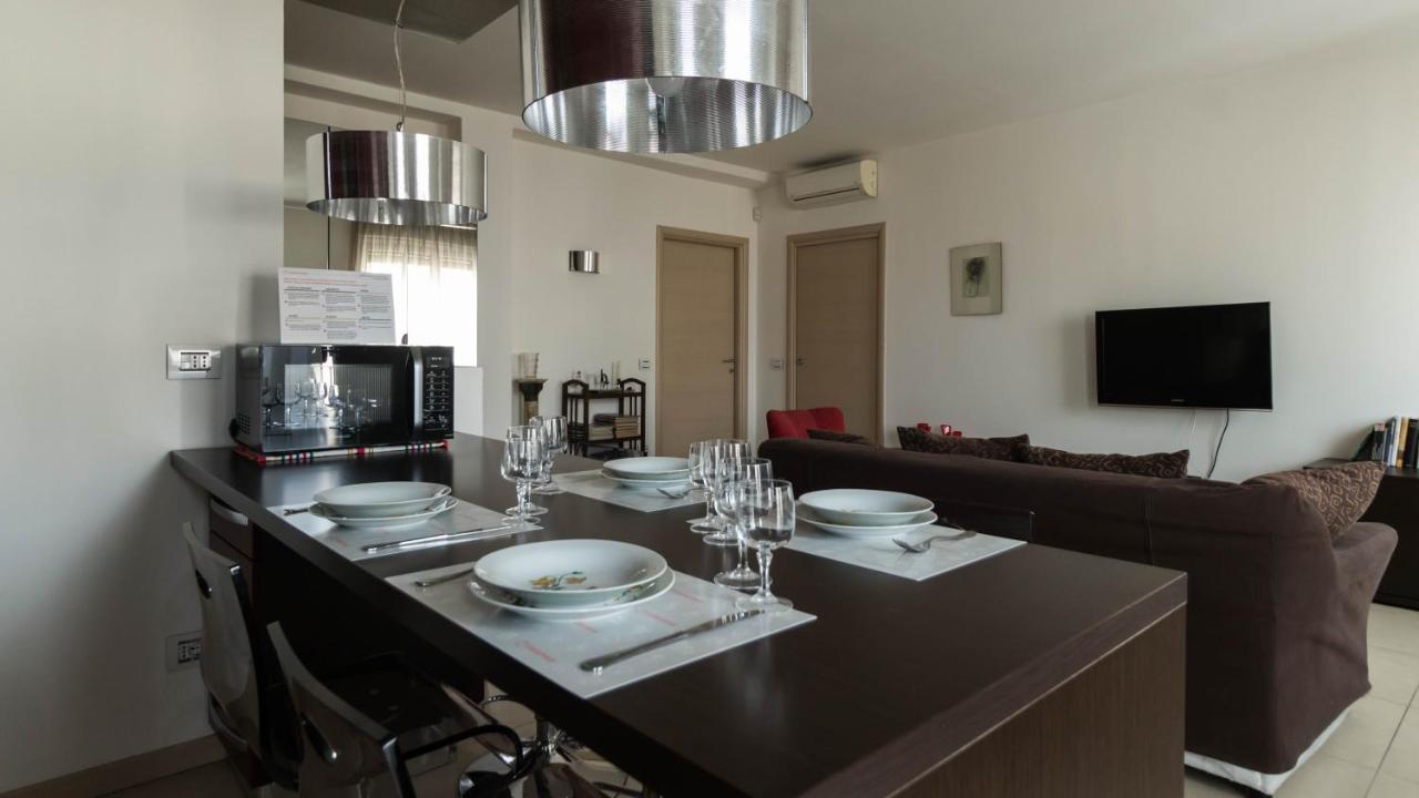 Italianway - Dall'ongaro 24 * Milano