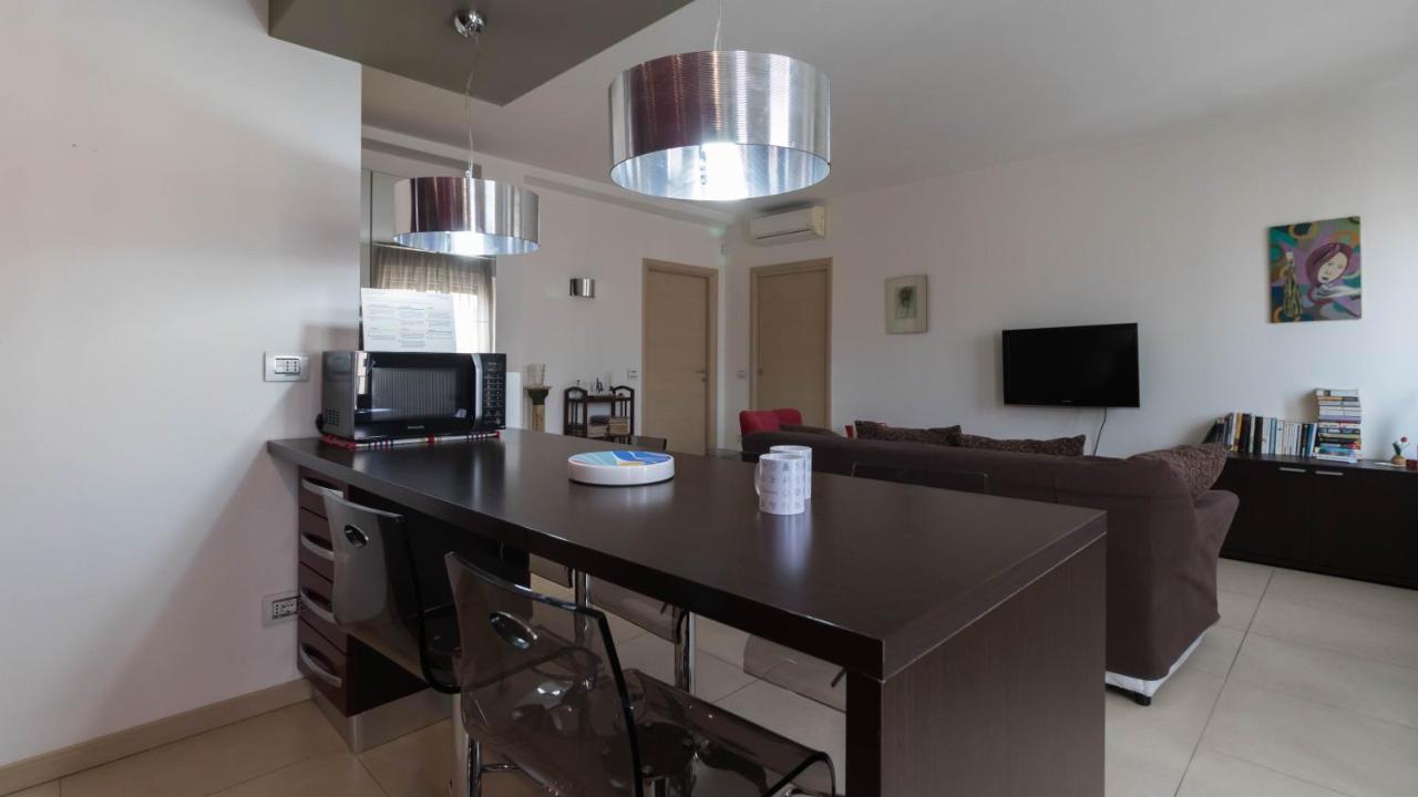 Italianway - Dall'ongaro 24 * Milano