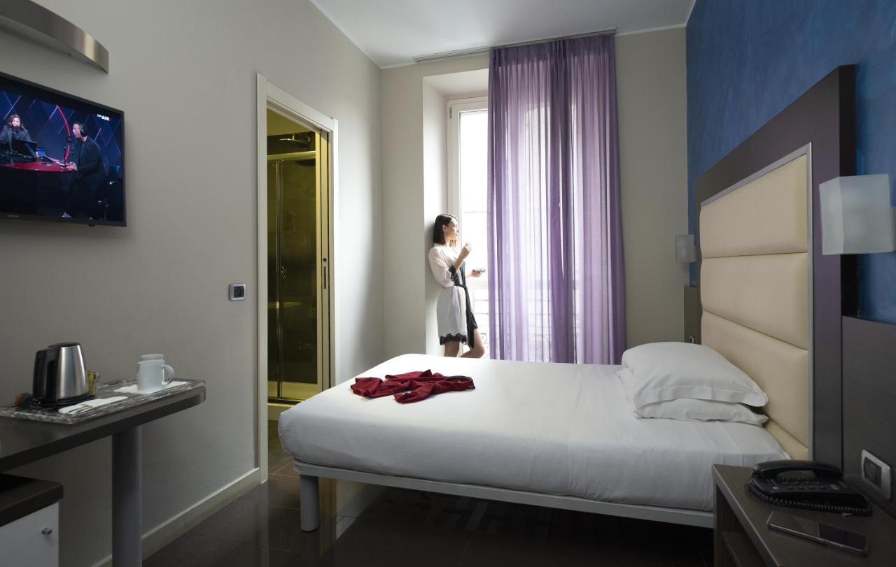 Hotel Five