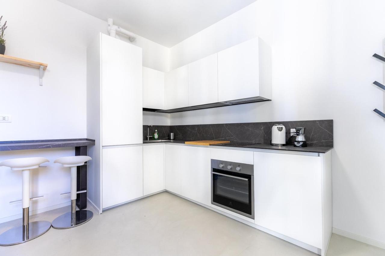 Alessia's Flat - Sarpi 4 Milano
