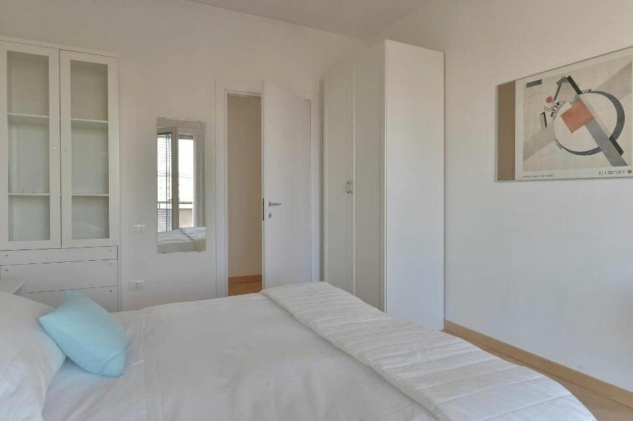 Abbadesse By Halldis Milano