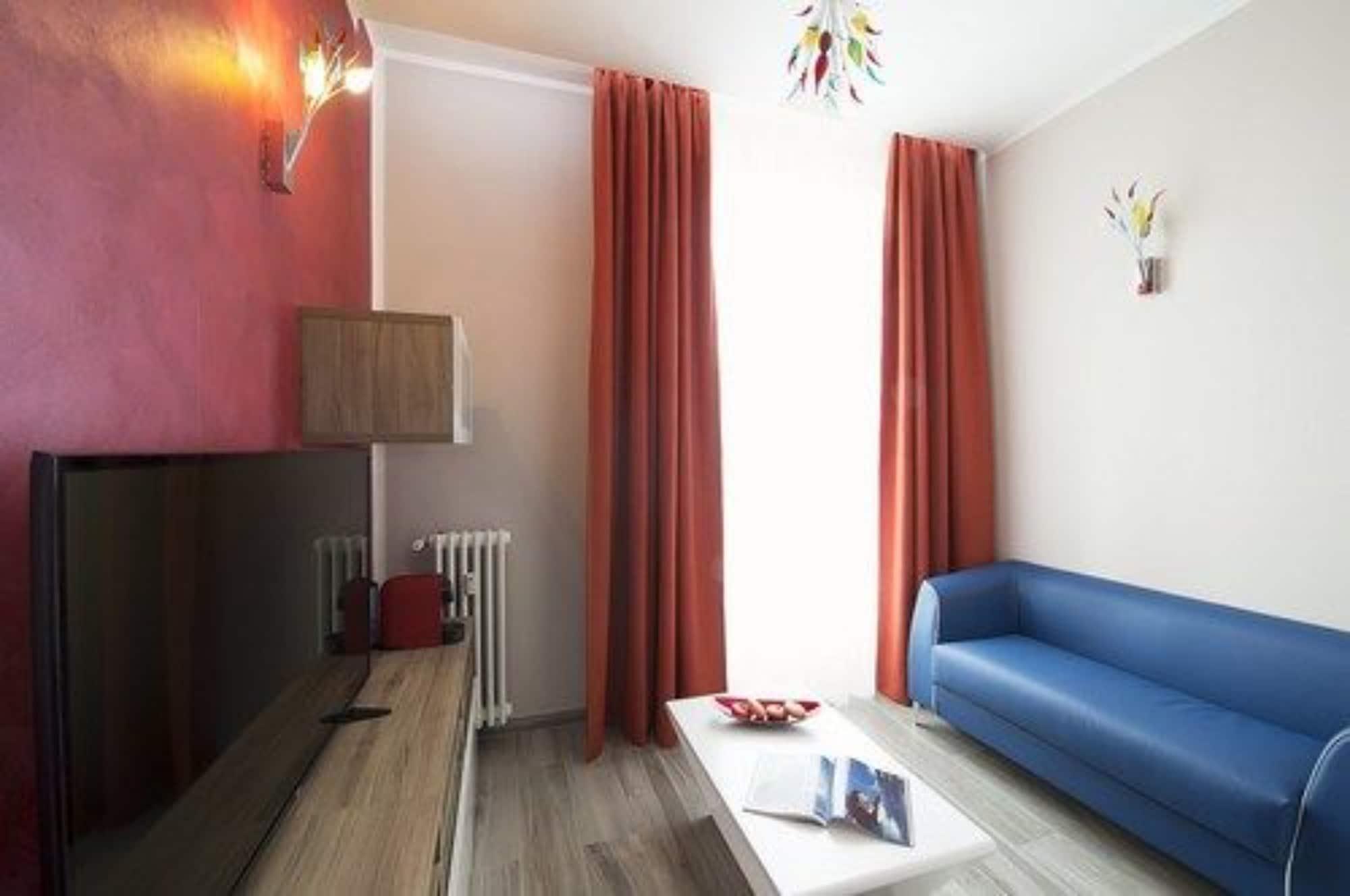 Hotel Oasi Village Mailand