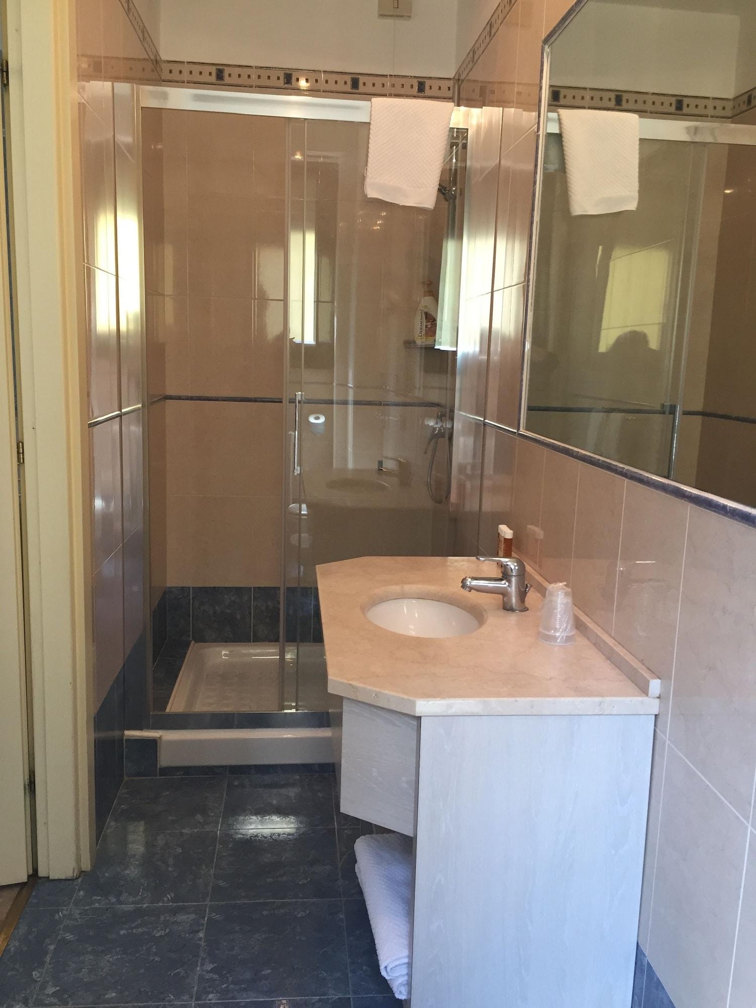 Garda 3* Milano