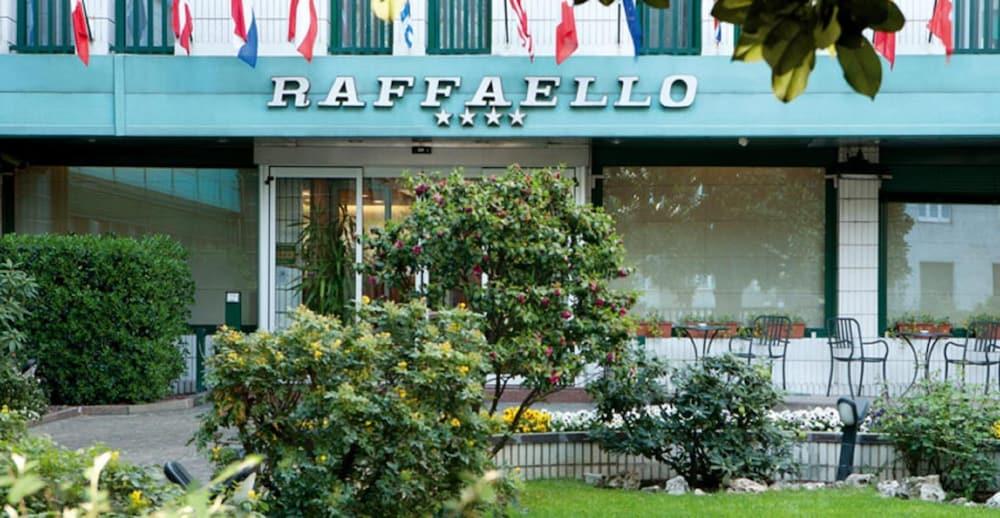 Hotel Raffaello Milano