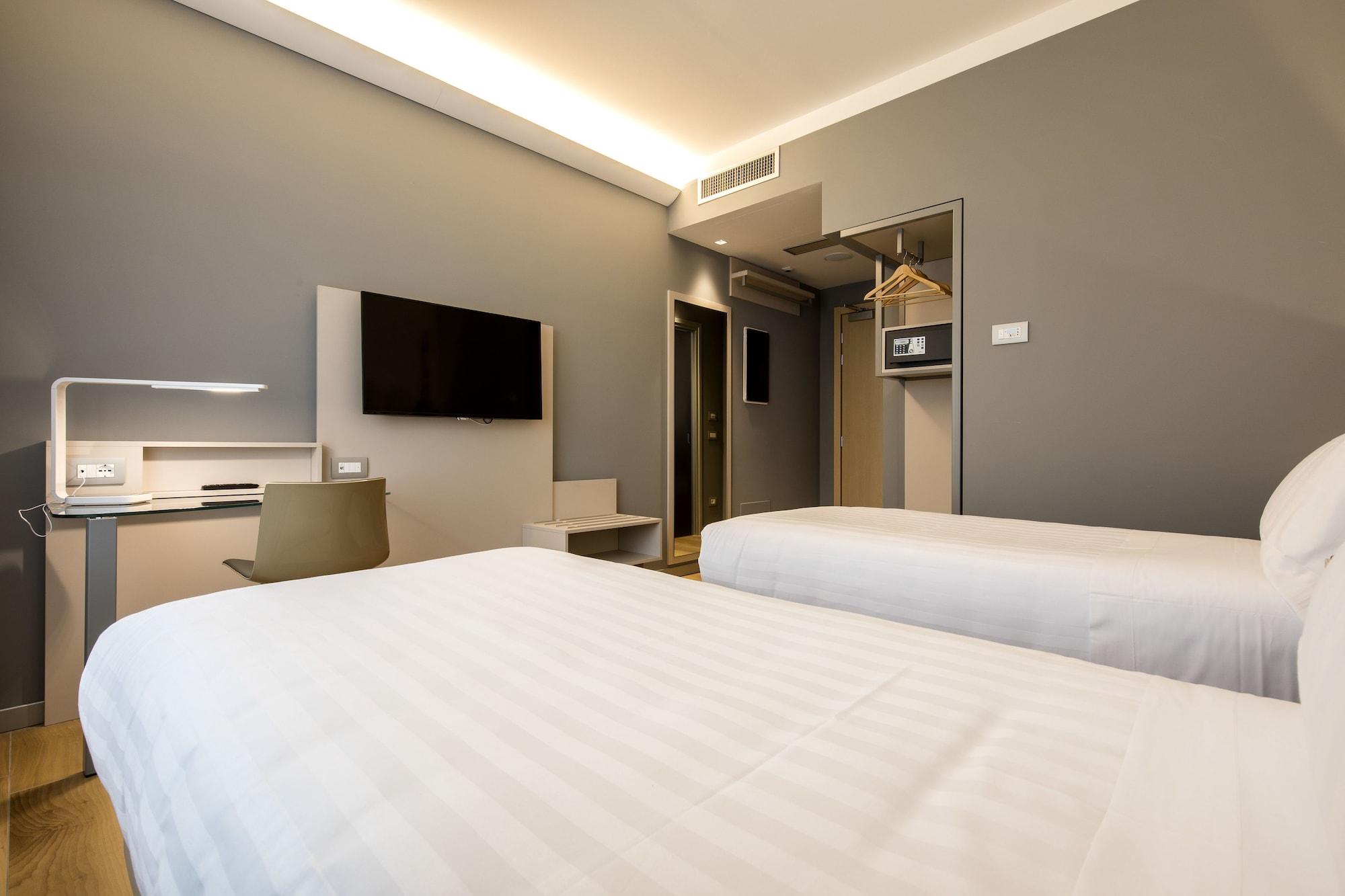 43 Station Hotel 3*