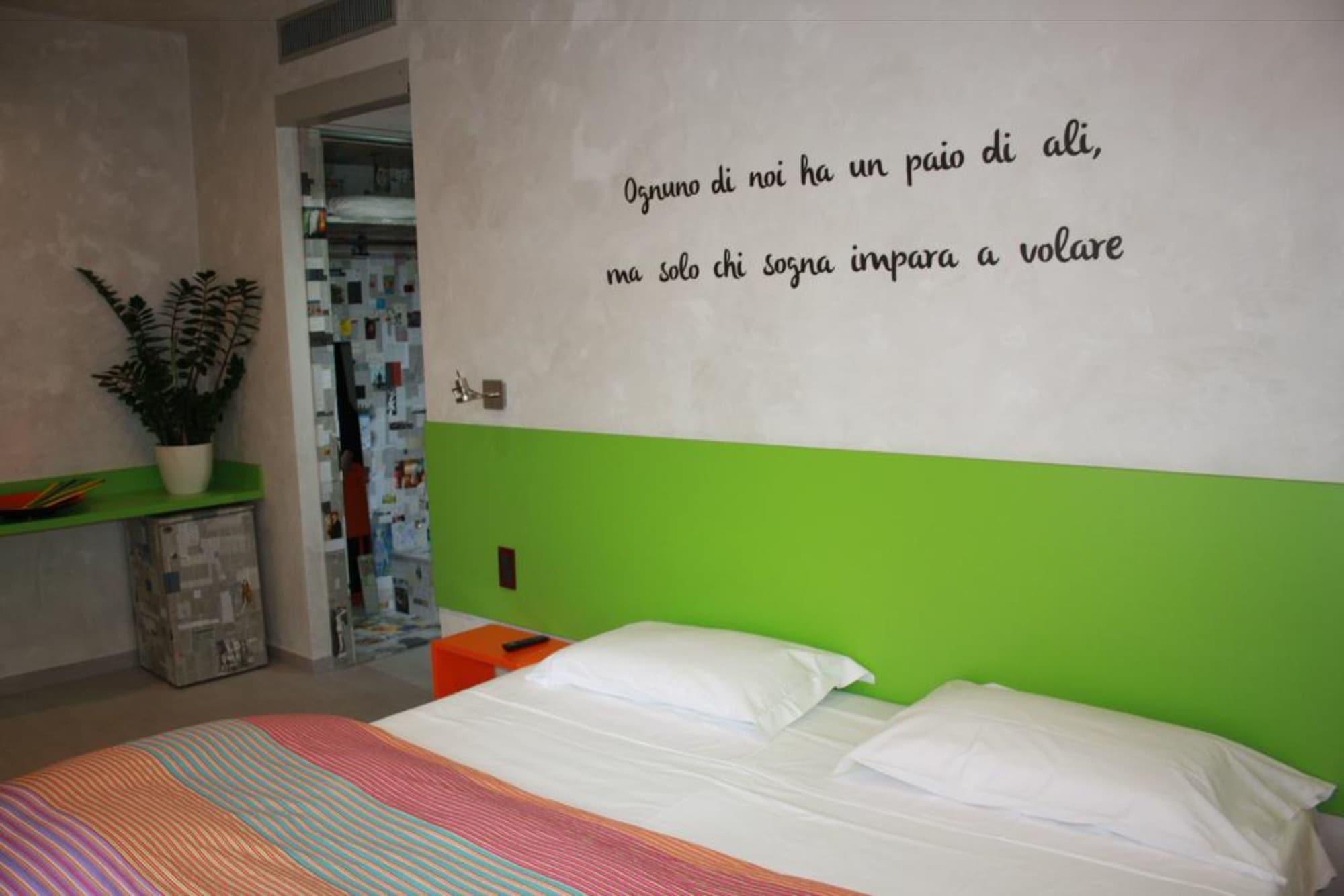 38 Hotel 3*