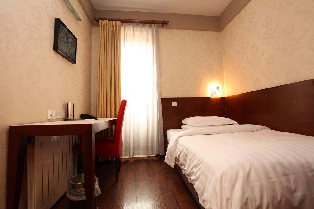 Huaxia Hotel Milano