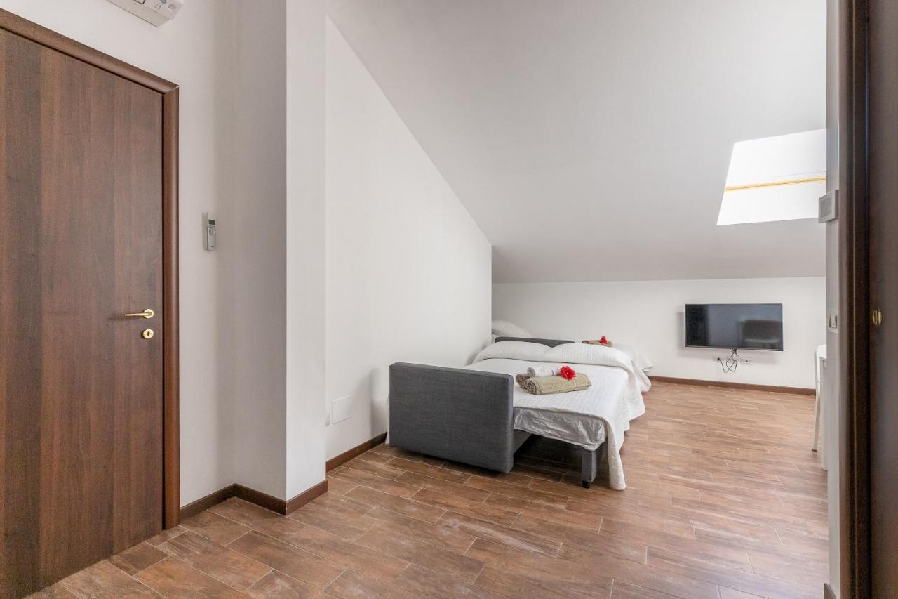 Alessia's Flat - Affori Milan
