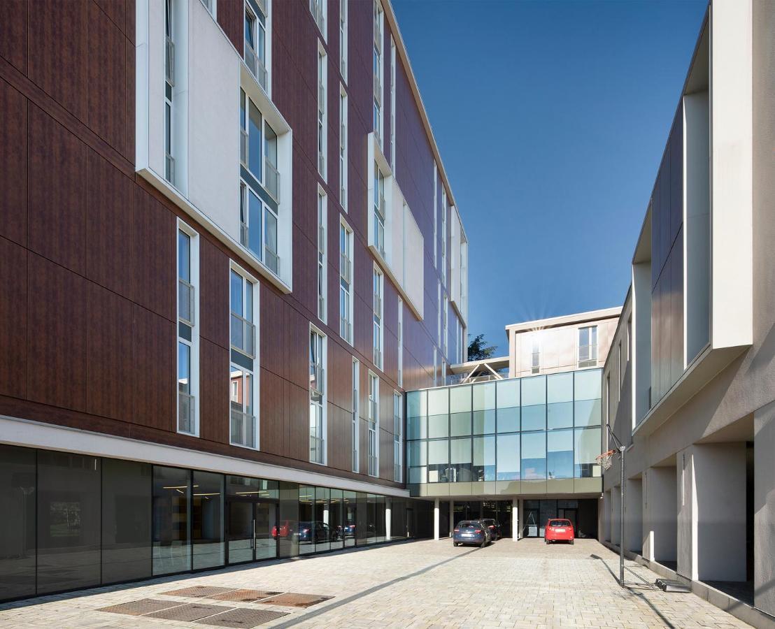 In-domus Monneret Aparthotel *