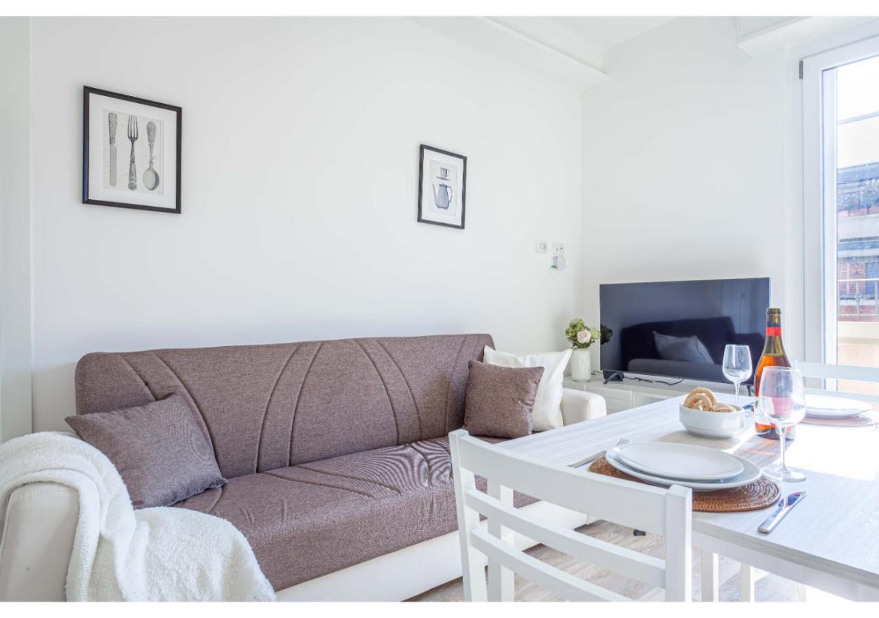 Joivy Sublime Flat With Balcony *