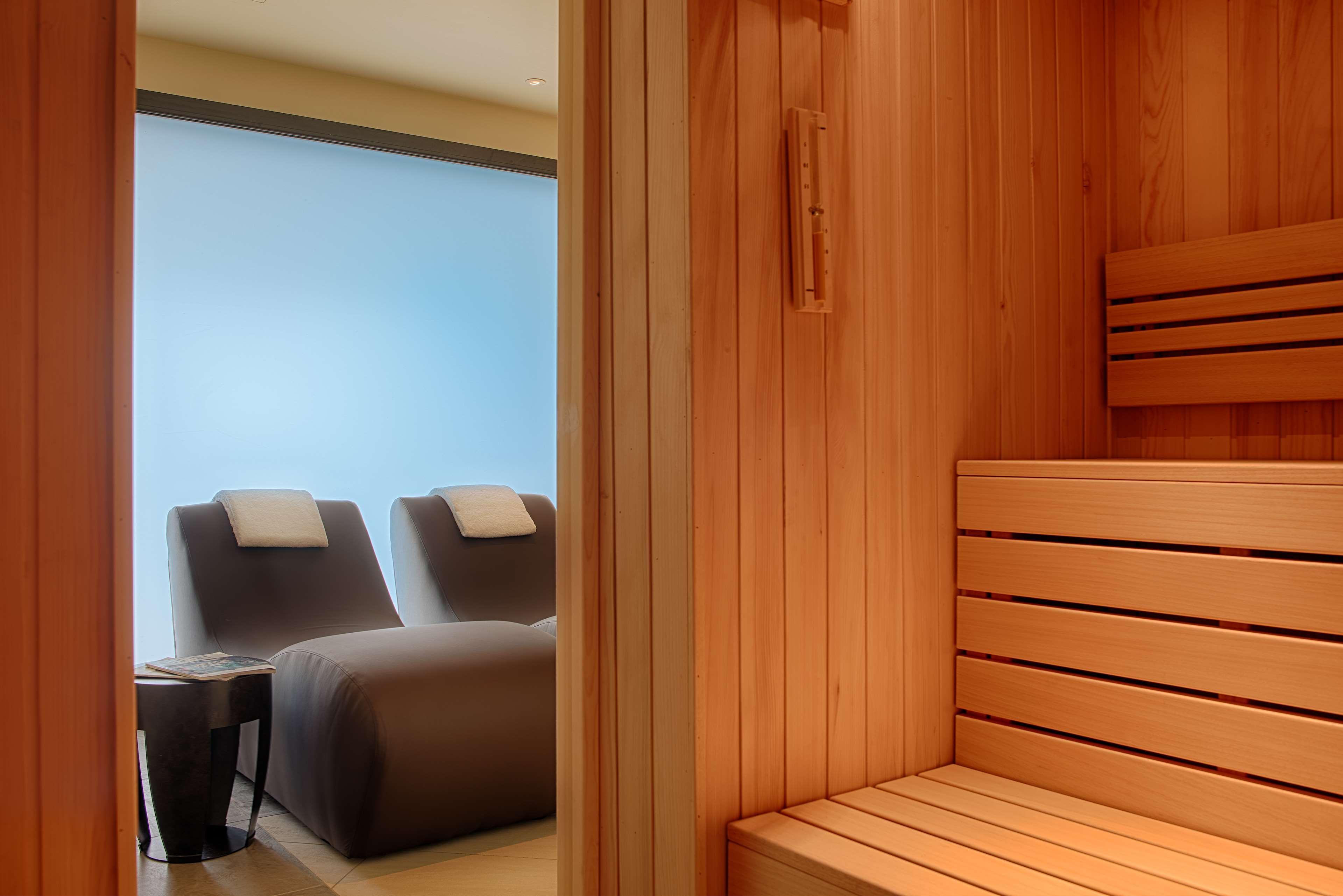Radisson Blu 4*