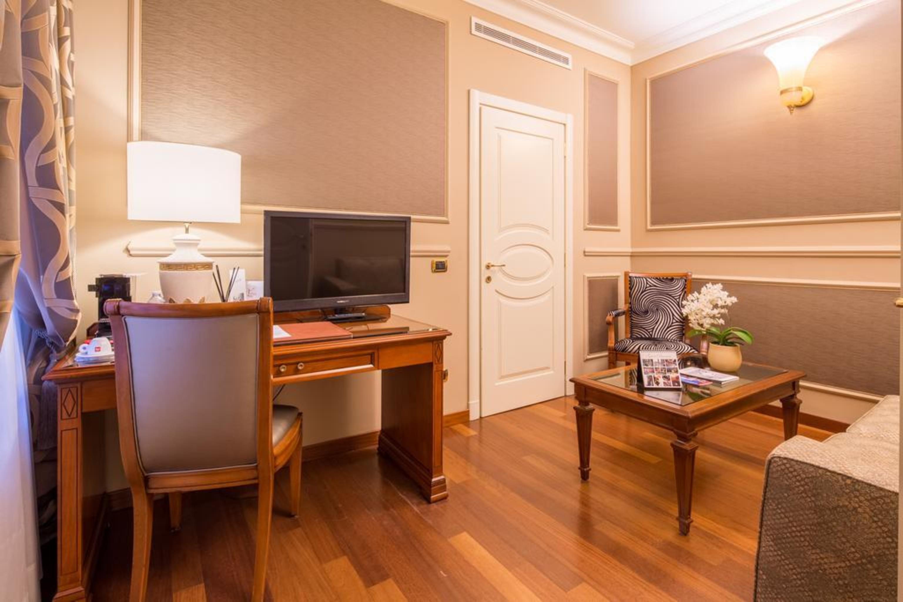 Grand Visconti Palace Hotel 4*