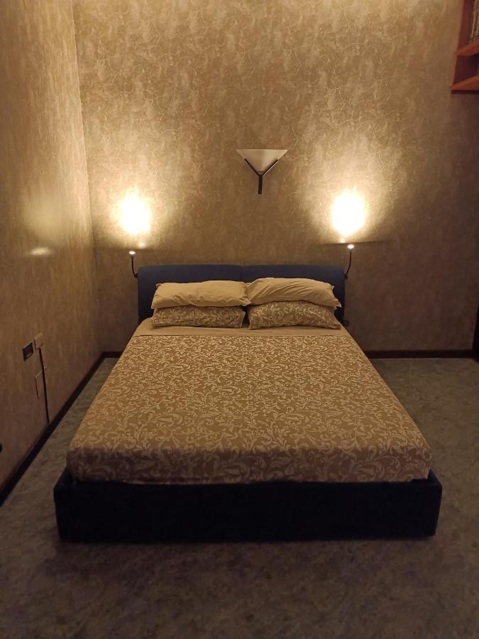 South Gate Apartment *