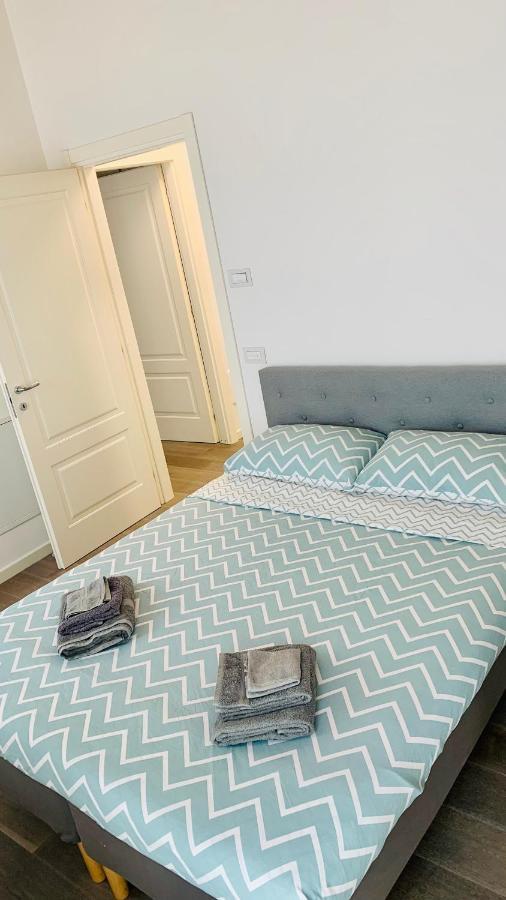 Bocconi-navigli 10 * Milan