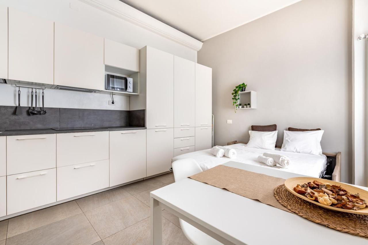 Cosy With Shared Terrace! Milano