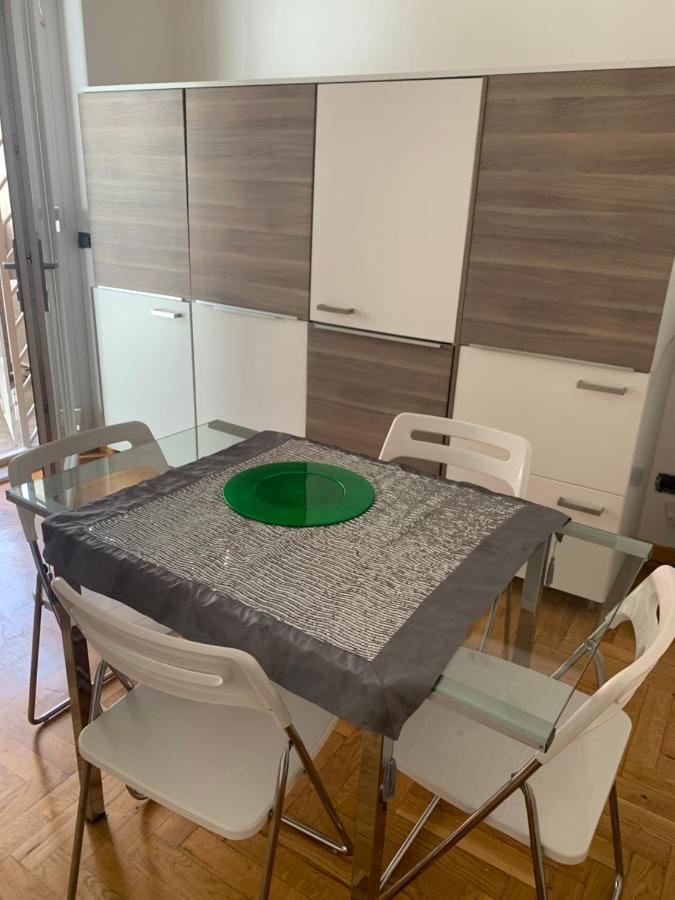 New Luxury Apartment, City Center Appartamento