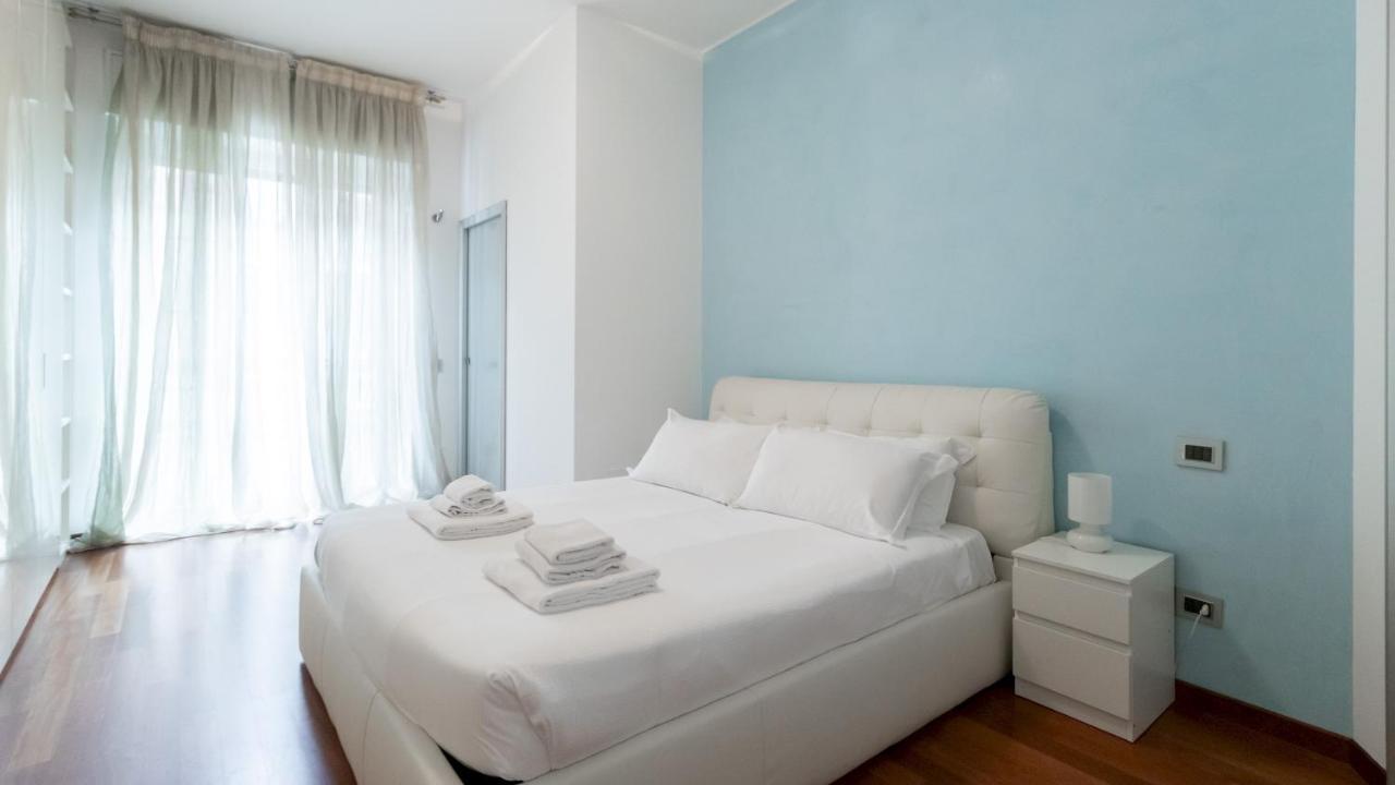 Italianway - Carducci 21 * Milano