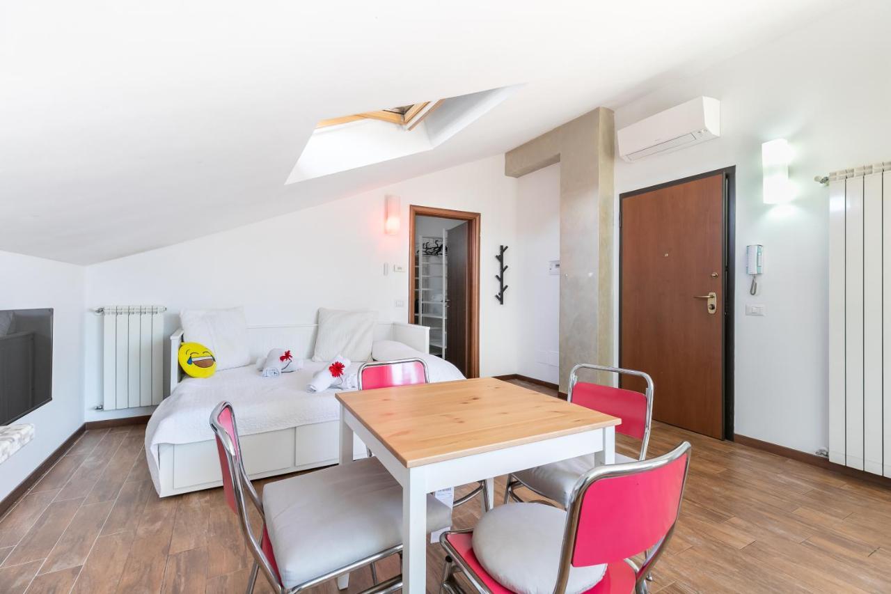 Alessia's Flat - Affori Milan