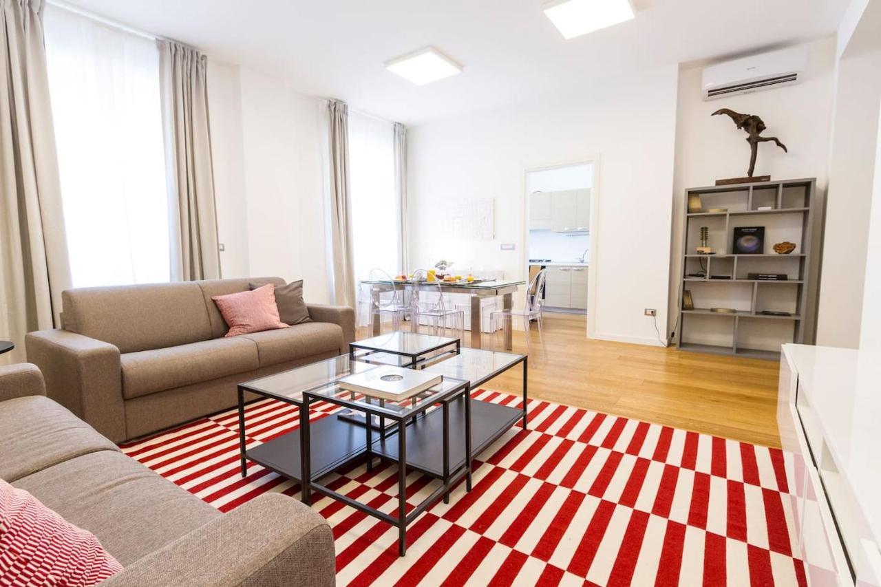 Apartment Easylife - Annydi Art In Duomo Milan