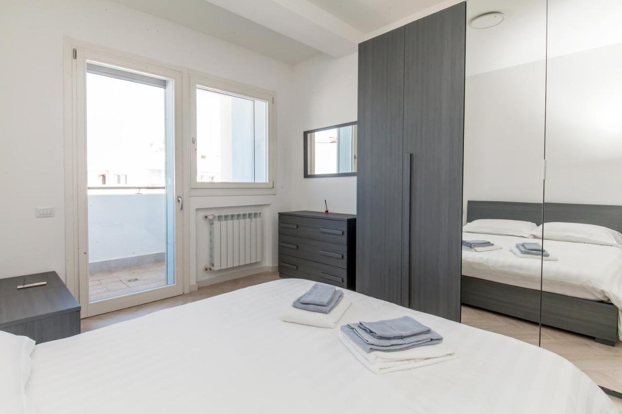 Appartement 12° Piano Torre Diamante - 67 *