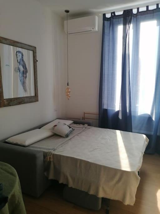 New Cozy 7 Metro Stops To Duomo! Apartment