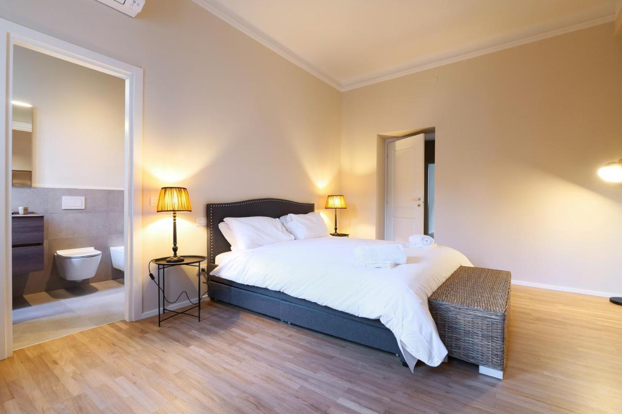 Apartment Luxury San Babila Milan