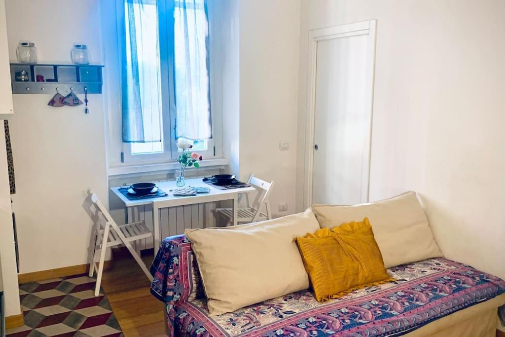 Apartment Ampola “flamingo” Milan
