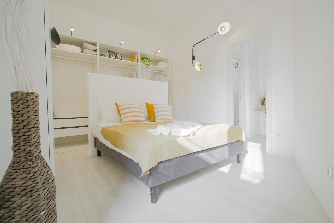 Cont36 -total White- Esclusive Milano