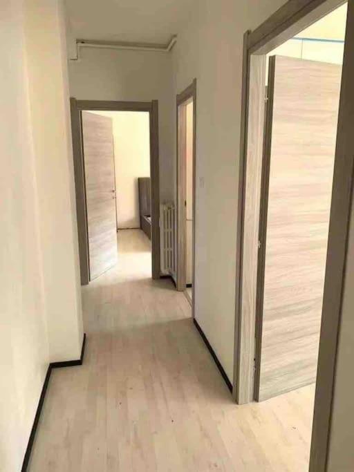 Isola District,famous Area, Space Flat, Lightful,6 Pax