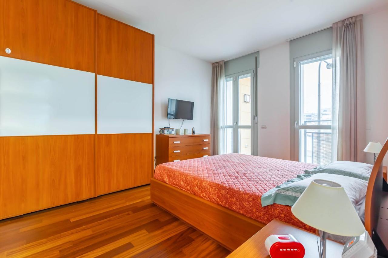 Balcony Apt * Milano