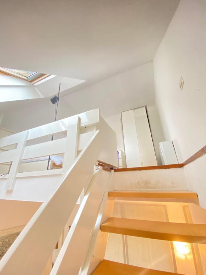 Vetra - Luminoso Attico Con Balcone Appartement Milaan