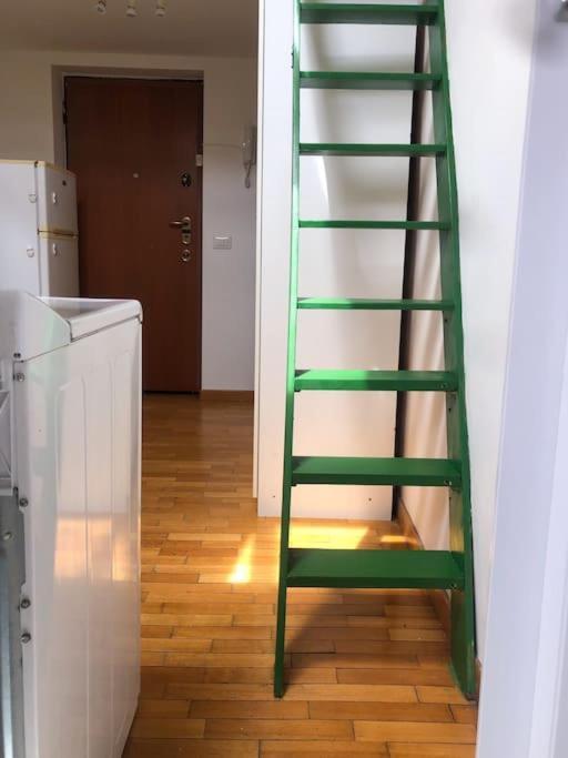 Flat 46 Apartment *