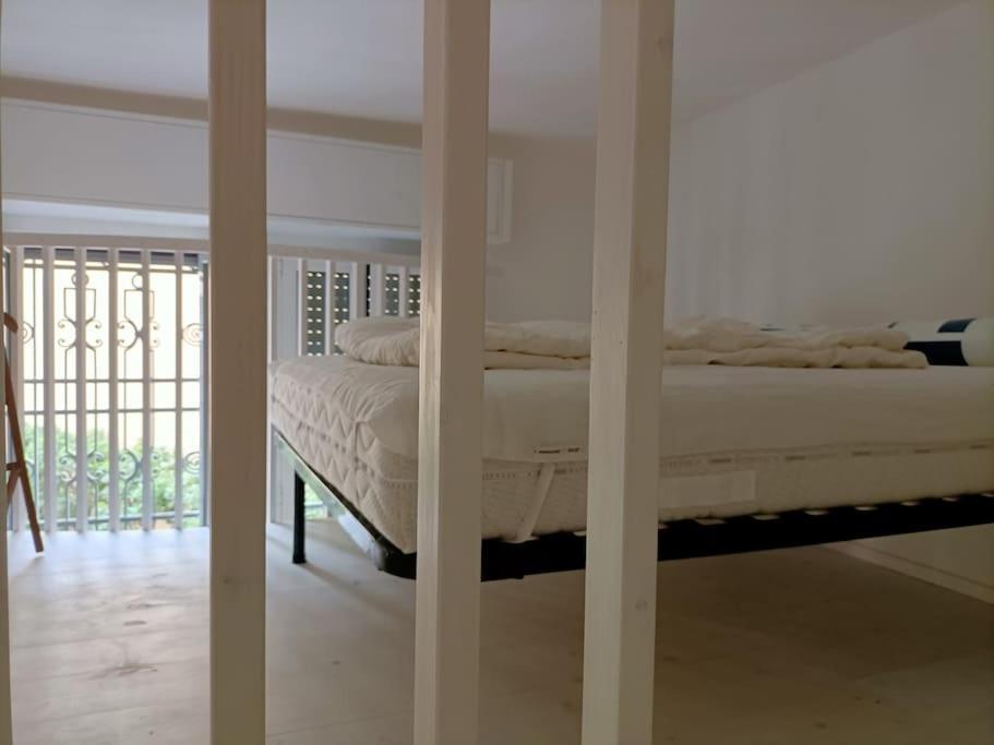 Silenzioso Loft Vicino Alla Stazione Centrale Appartement Milaan
