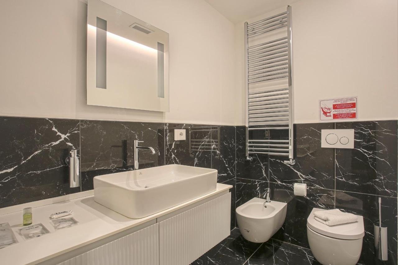 Lux Apartment-hosted By Sweetstay Apartment