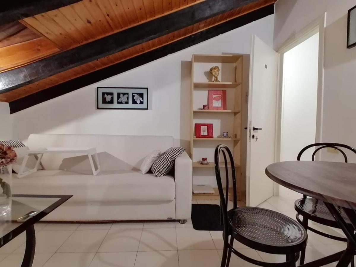 Mercanti Attic Version * Milan