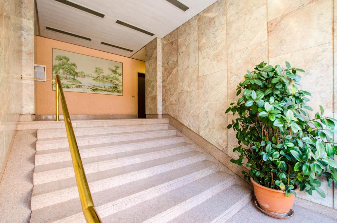 Zona Navigli - Smart House Con Tv 50 E Fast Wifi Appartement
