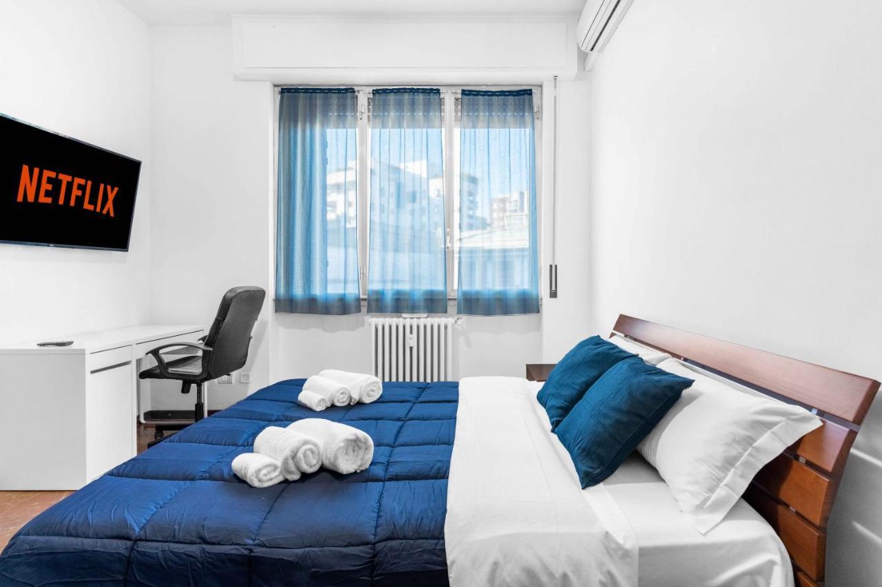Zona Navigli - Smart House Con Tv 50 E Fast Wifi Appartement