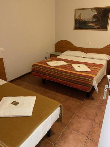Galla Hotel *