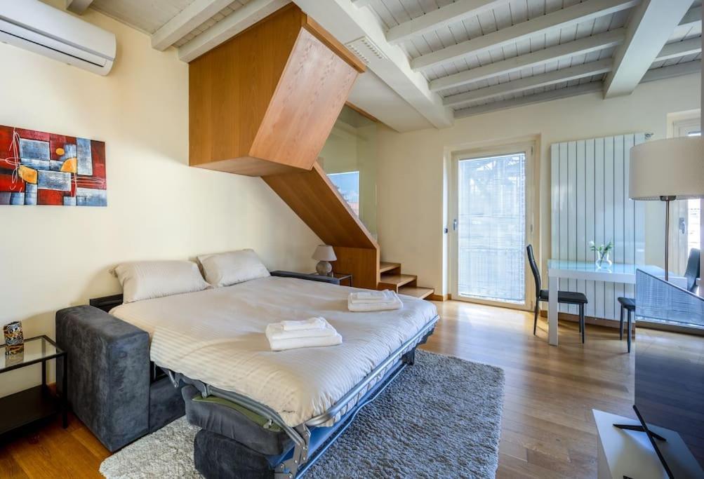 Apartment Napoleone's Nest - Elegant And Milan