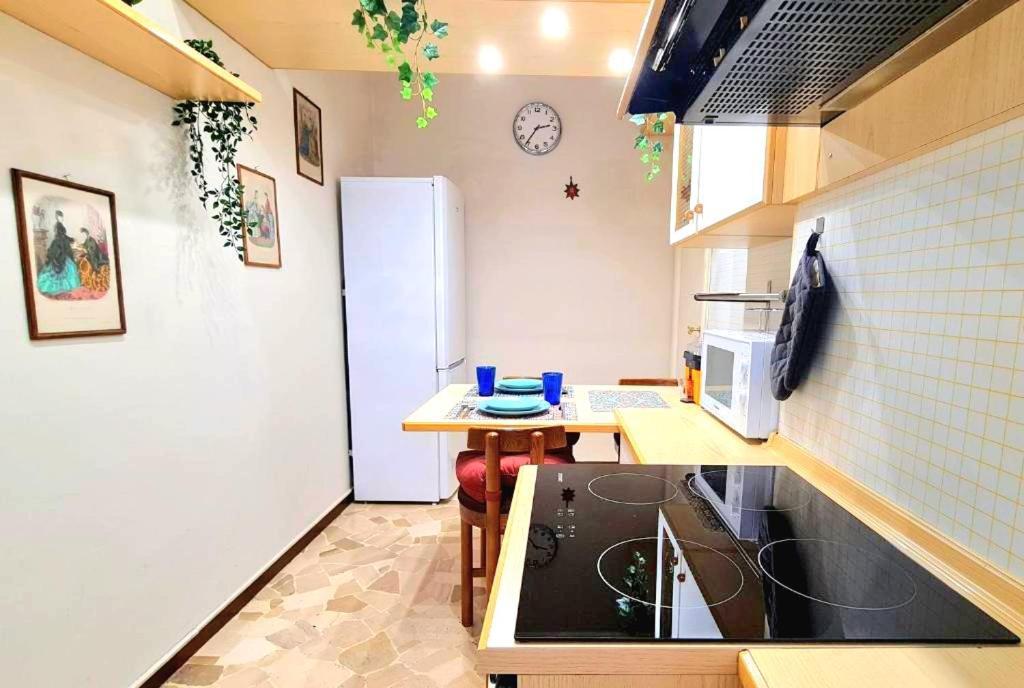 Fiera City, Via Cenisio 55 Appartement