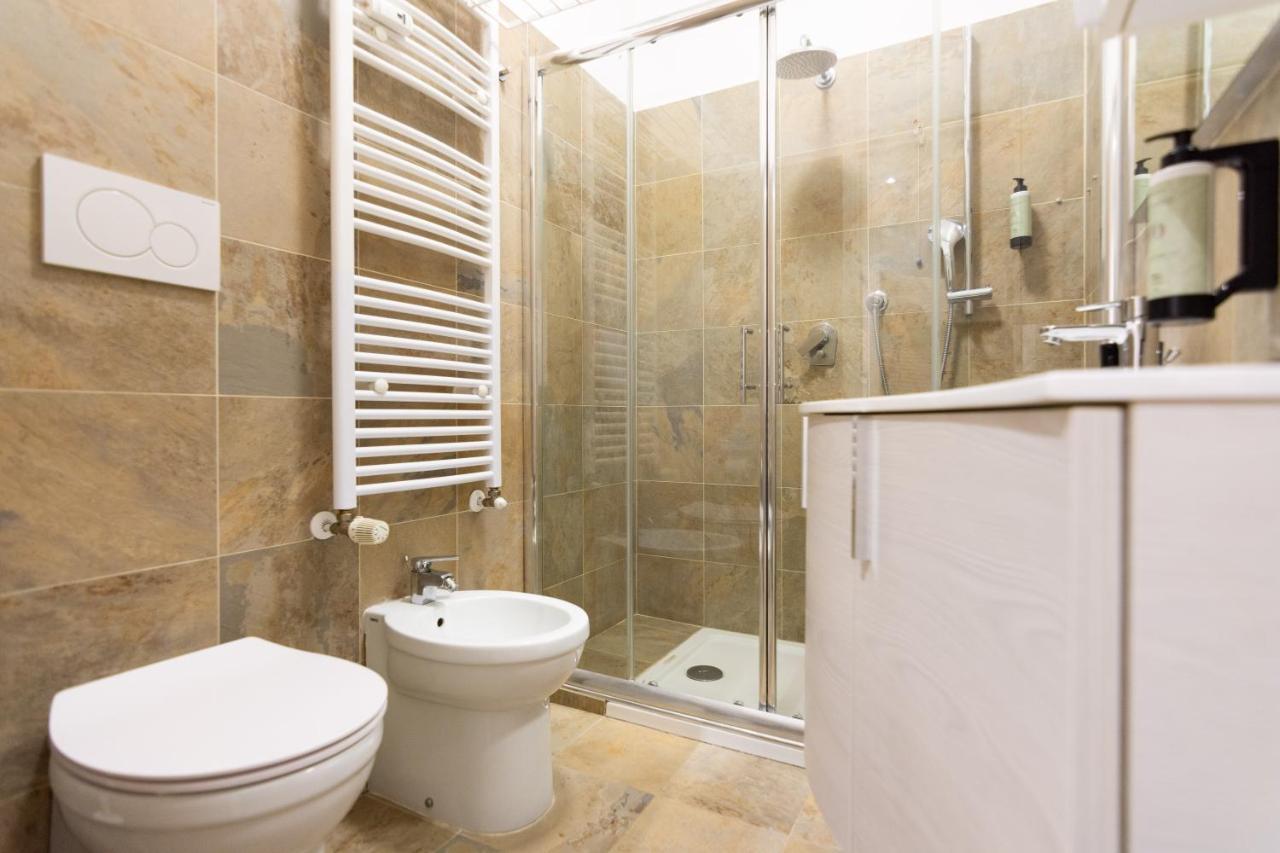 Lejlighed Isola-zara Modern Apartment, Duomo In 10min *