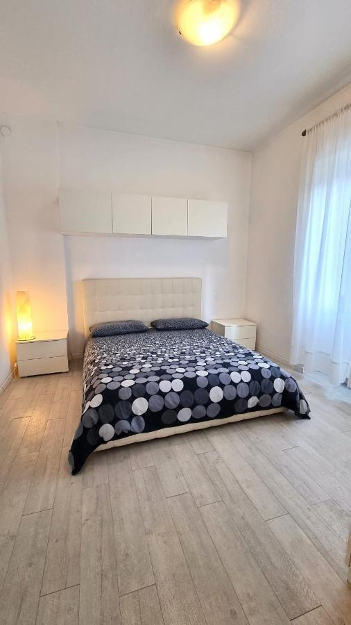 Affittimoderni Milano-white *