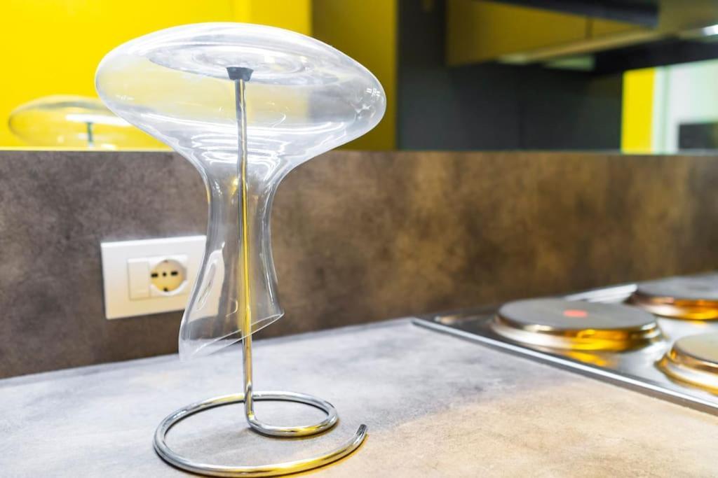 Real Jewel Next To Cenacolo And Cadorna Station Apartment Milan