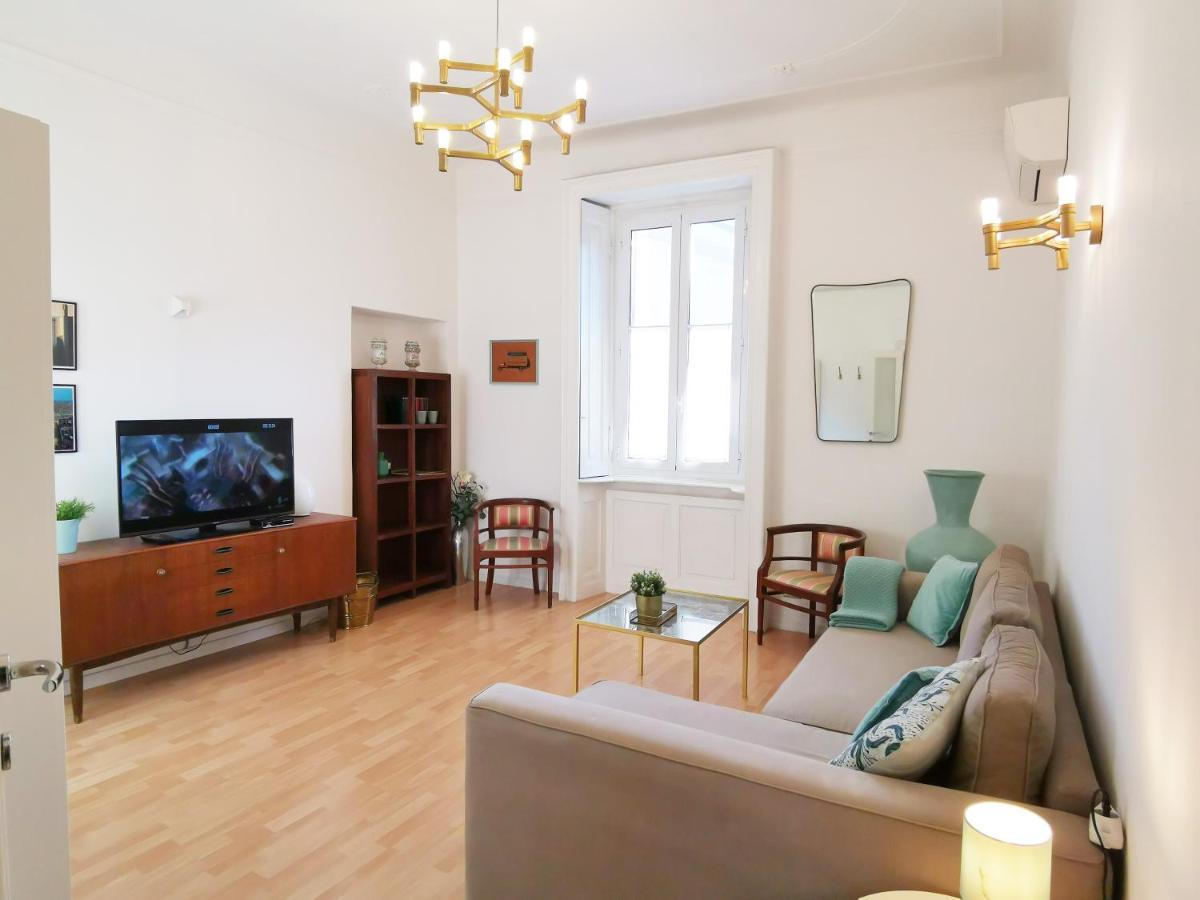 Stilysh Near Metro And Fiera Mico Appartement Milaan