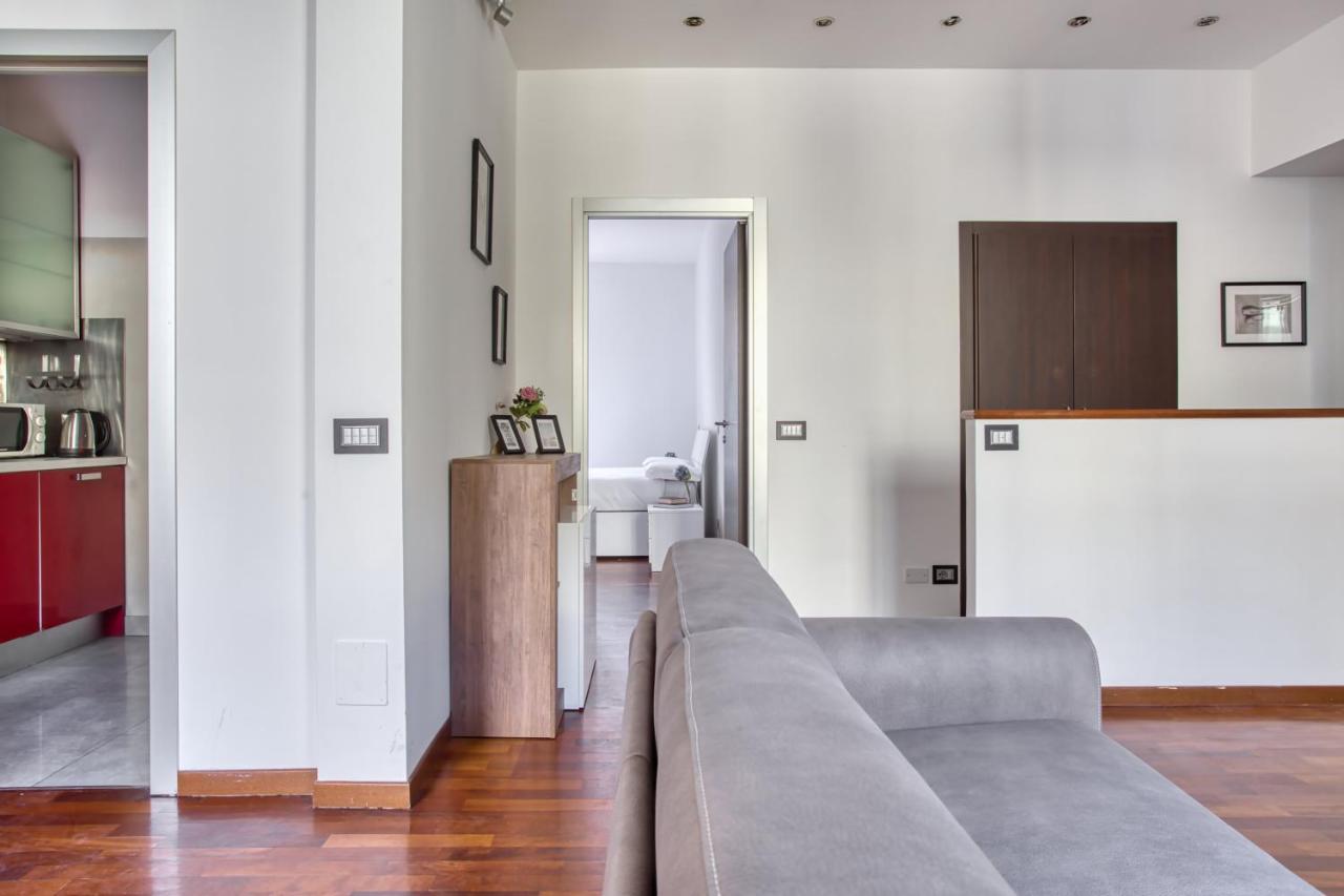 Joivy Tasteful Flat With Balcony * Milan